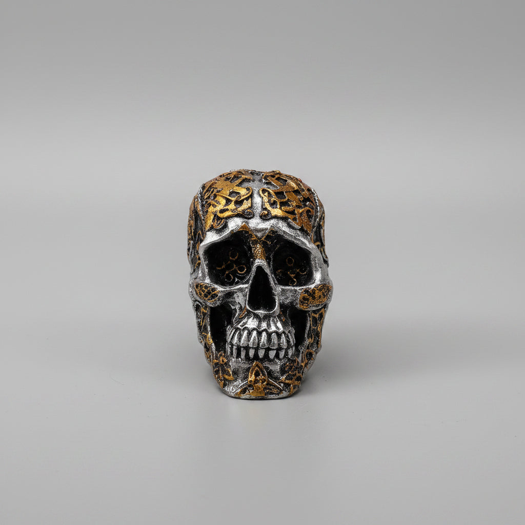 Poly Resin Celtic Skull Silver/Gold 13x13x30cm